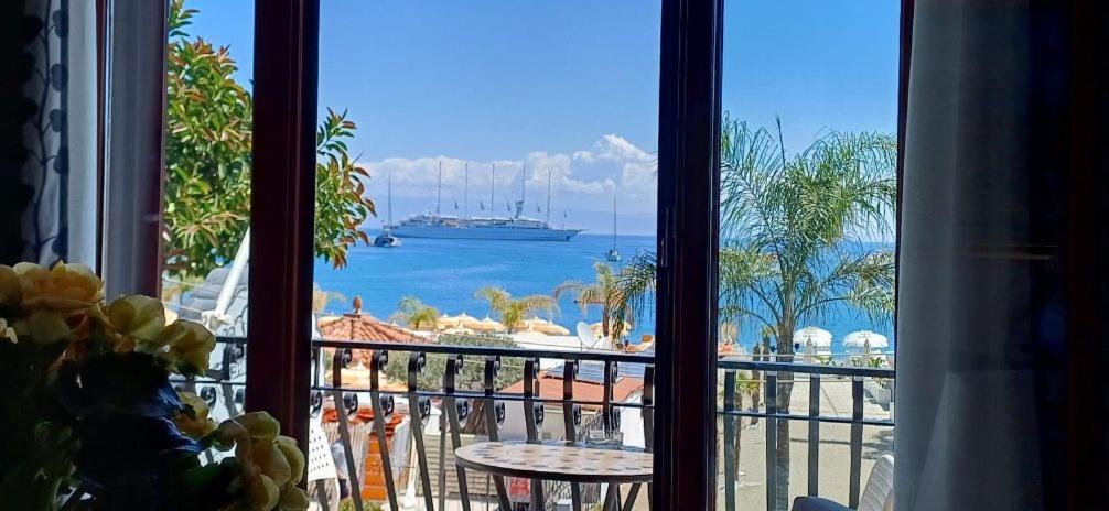 Apartments Mikros Giardini Naxos Exterior photo